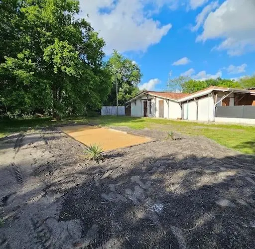 La Cheneraie Ecureuil Ychoux